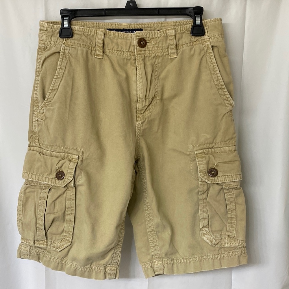 American Eagle Outfitters cargo shorts khaki in color Size 28